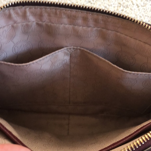 Michael Kors  jet set east west Saffiano leather crossbody bag - Picture 10 of 15